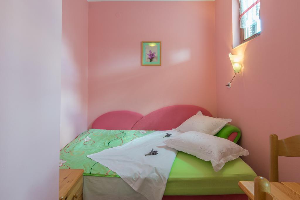 Apartment Danica Maslenica Bagian luar foto
