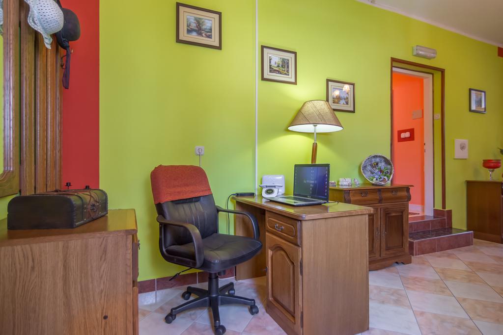 Apartment Danica Maslenica Bagian luar foto
